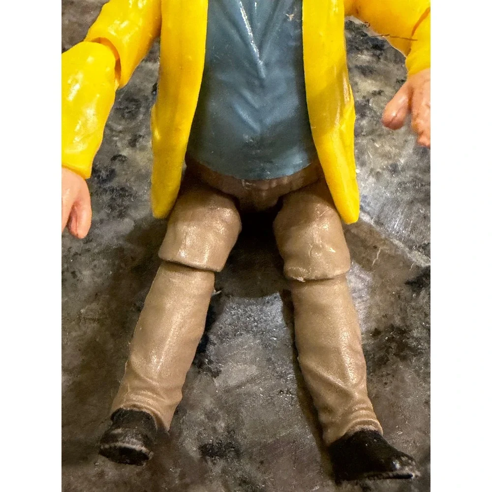 Mattel Jurassic Park Dennis Nedry Action Figure Yellow Raincoat Legacy Figure